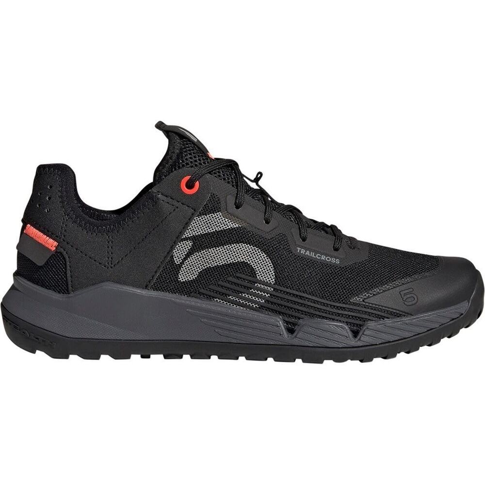 FIVE TEN TRAILCROSS LT FLAT SHOES - WOMEN'S, CORE BLACK/GRAY TWO/SOLAR RED, 9,